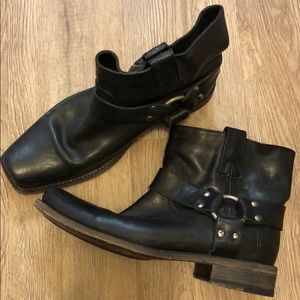 FRYE Smith short motorcycle boot